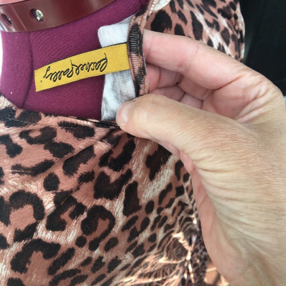 EUC Rachel Pally Leopard Wrap Dress - Size M - Picture 6 of 7